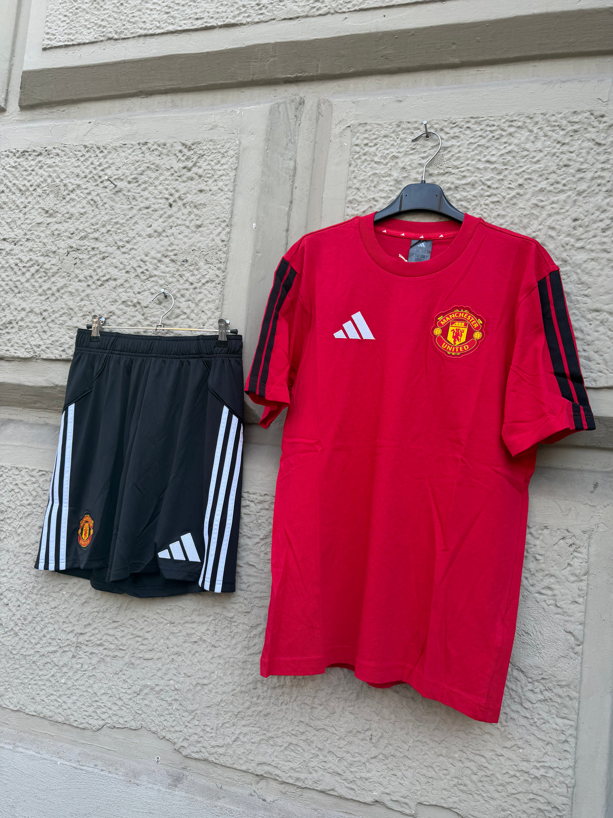 COMPLETINO MANCHESTER UTD