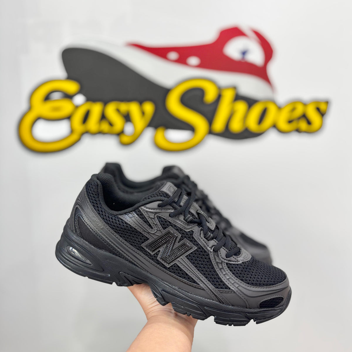 N.B. 740 FULL BLACK