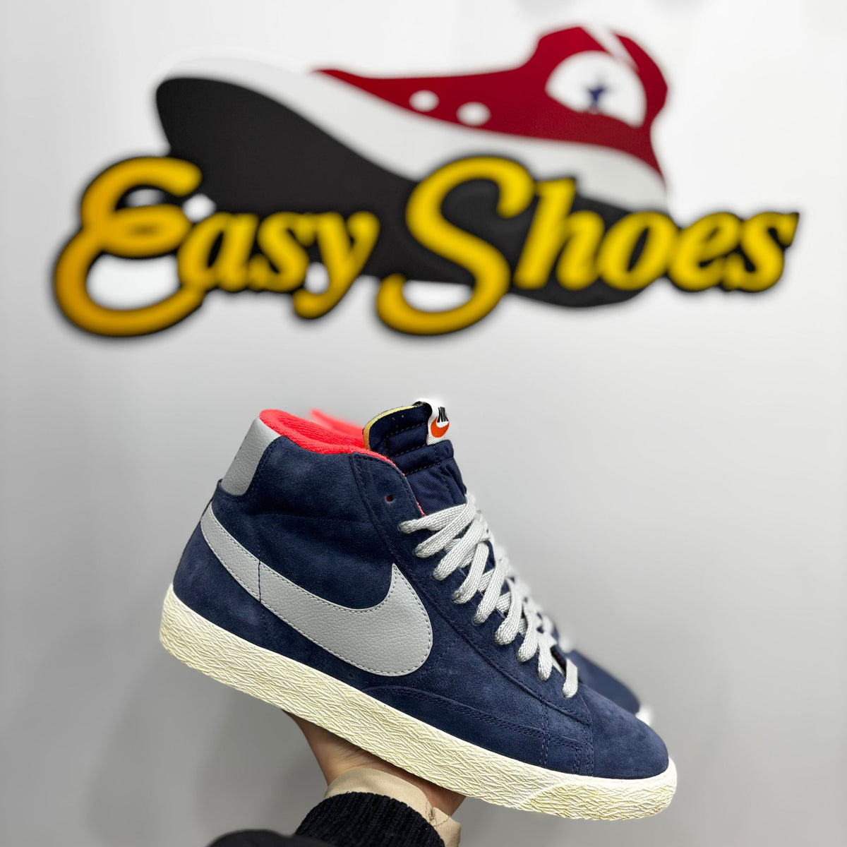 BLAZER MID