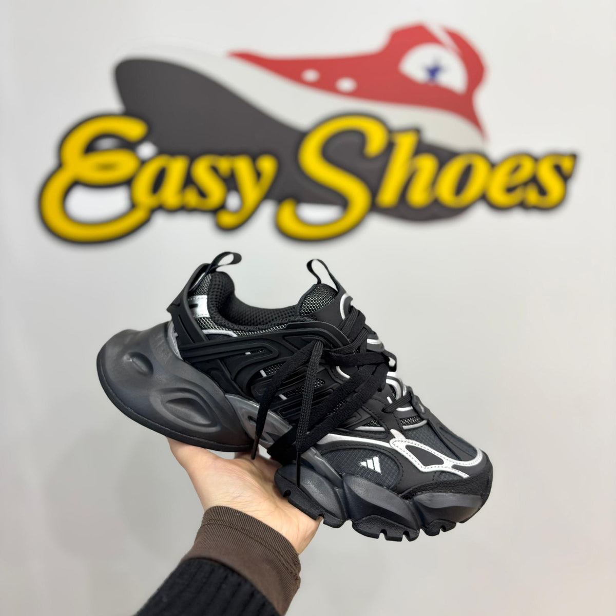 XLG RUNNER TOTAL BLACK