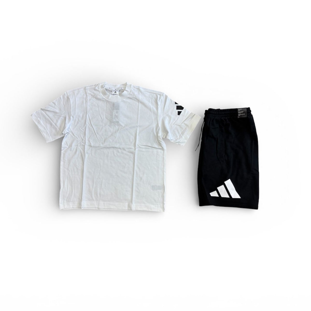 T-SHIRT+SHORT