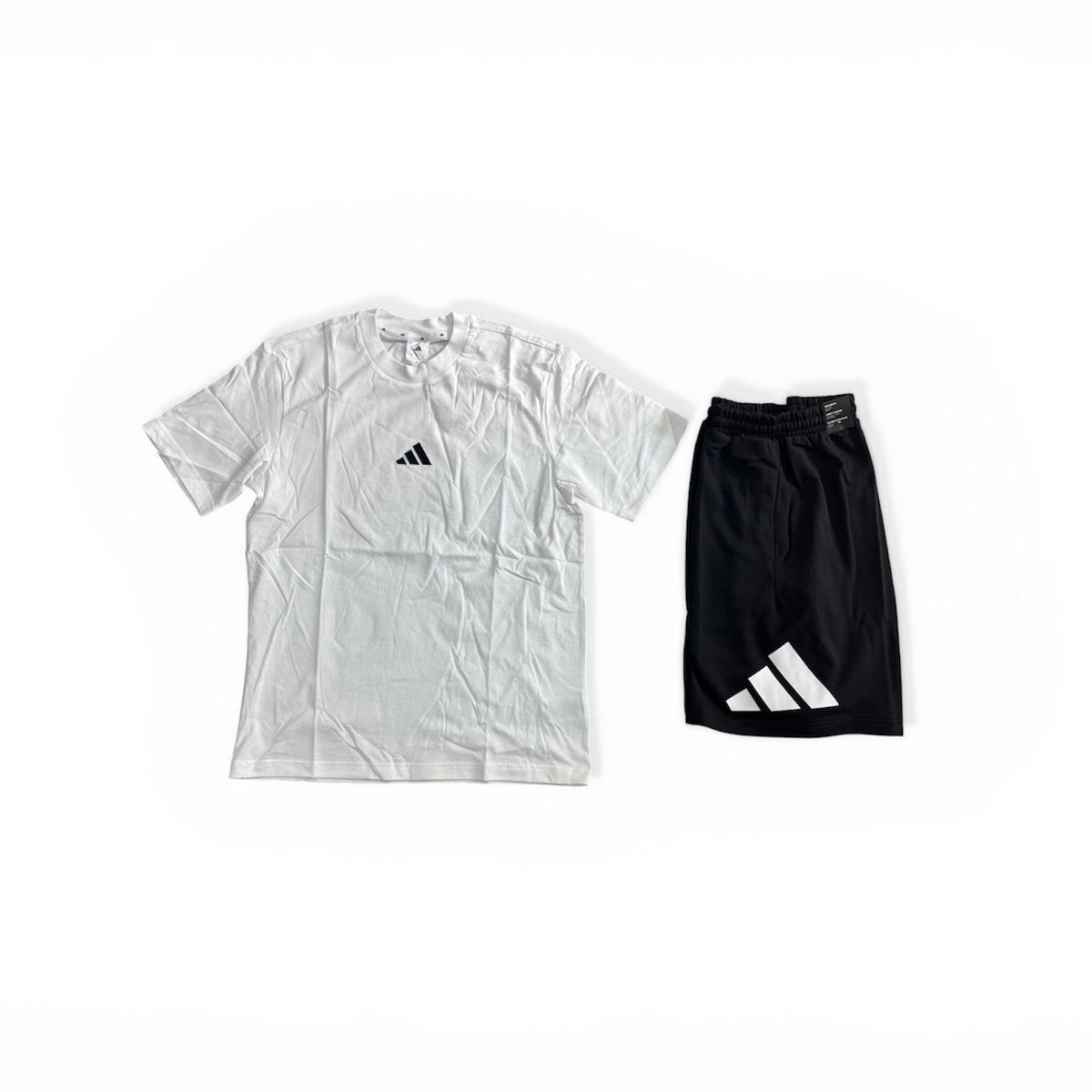 T-SHIRT+SHORT